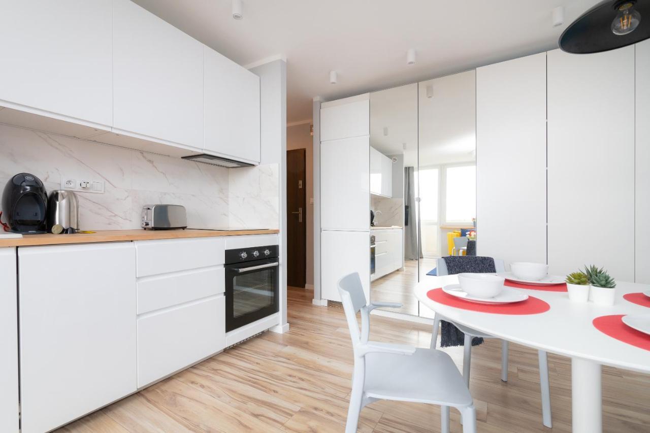 Beautiful 2 Rooms Flat With Balcony Варшава Экстерьер фото